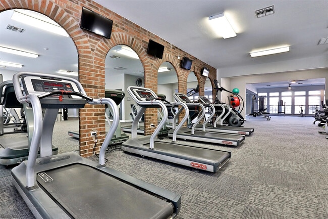 Building Photo - The Grand at Buffalo Run