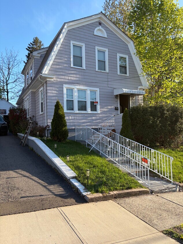 Foto del edificio - 118 4th St