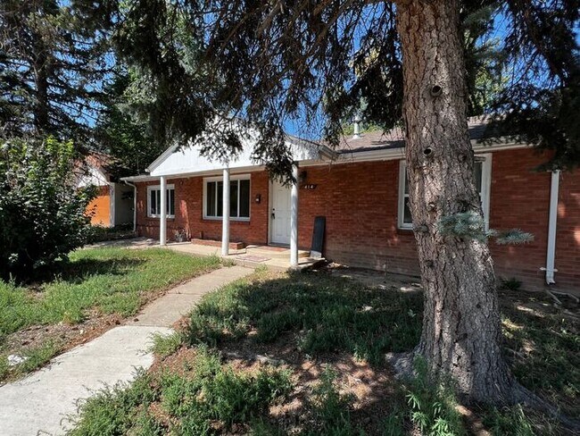 Foto del edificio - Spacious 3 Bed 2 Bath House in Central For...