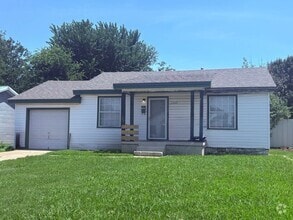 Building Photo - 1342 South Dr
