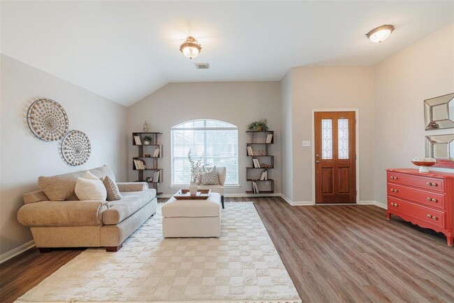 Building Photo - 25130 Diamond Ranch Dr