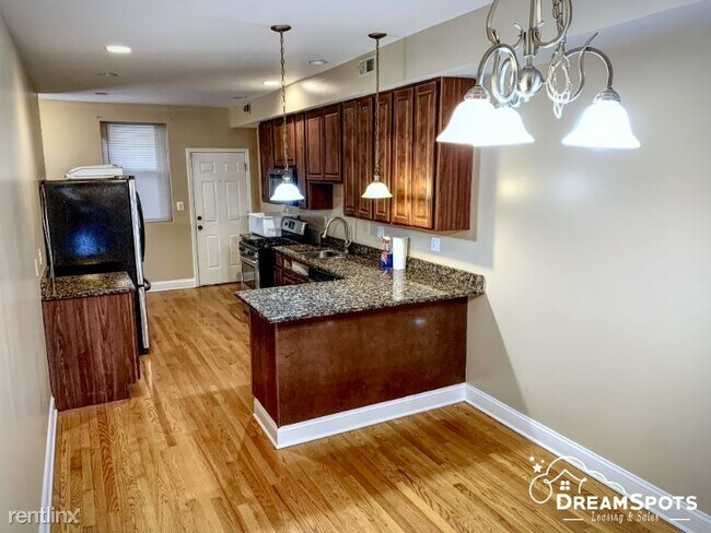 Foto del edificio - 6744 S Merrill Ave