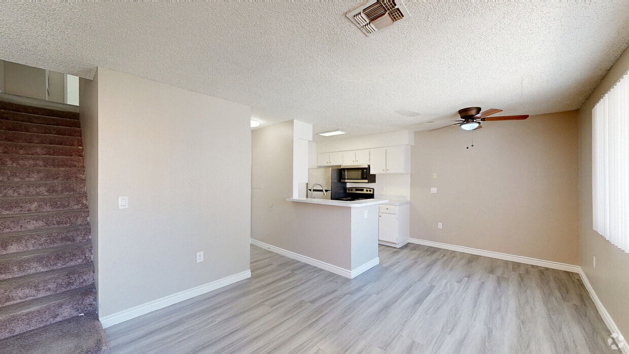 Photo - Falcon Pointe Apartments