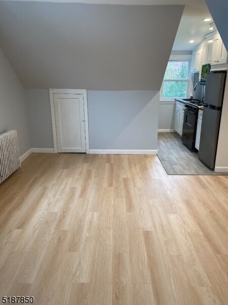 Building Photo - 44 Center St