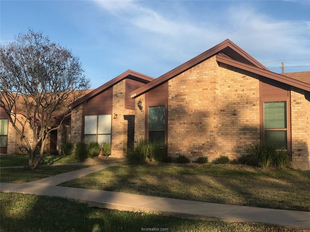 Primary Photo - 4024 Woodcrest Dr