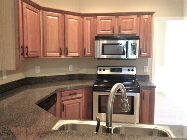 Building Photo - 7206 Wiley Cir