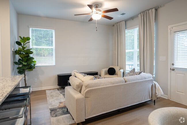 3BR, 2BA - 1378SF - Isabella - Living Room - The Collection Tate Bend