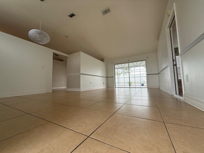 Building Photo - 2531 Sage Dr