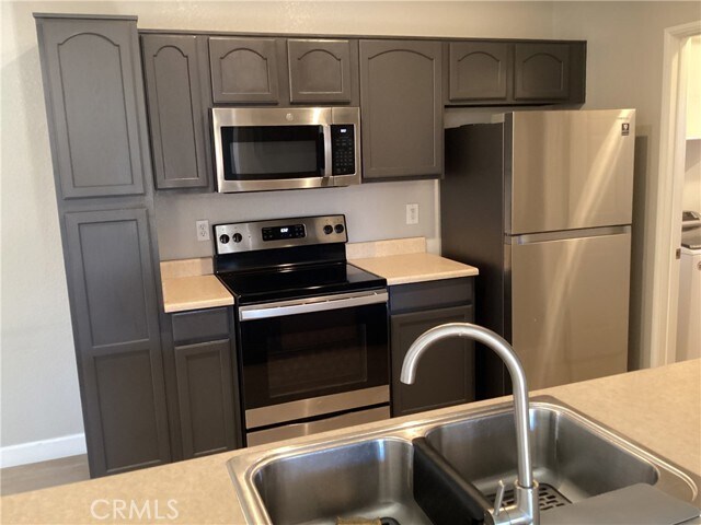 Foto principal - 41410 Juniper St