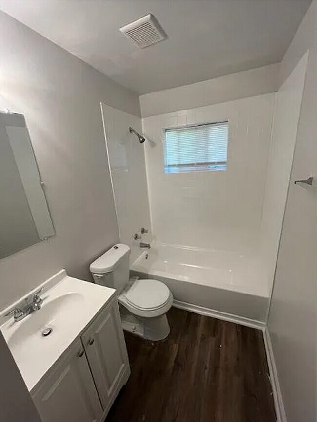 Dwell atThe Alcove Apartments in Atlanta, GA