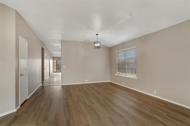 Foto del edificio - 2305 Tisbury Way