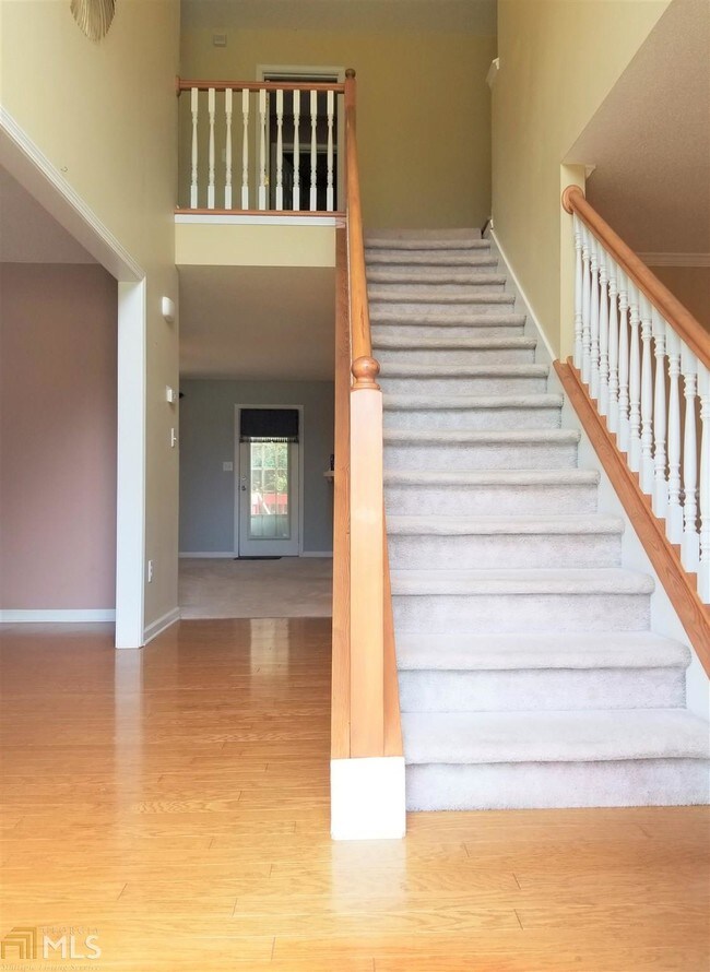 Building Photo - 270 Brook Hollow Dr