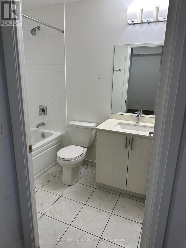 Photo du bâtiment - 3121-3121 Sheppard Ave E