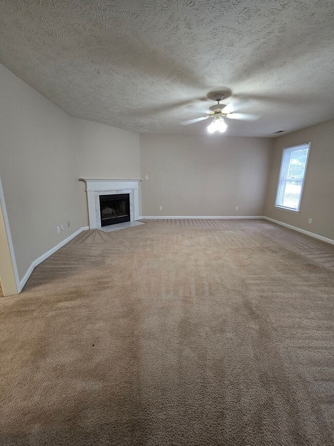 Building Photo - 8714 Tangletree Dr