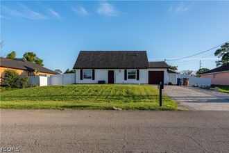 Building Photo - 4323 7th St W