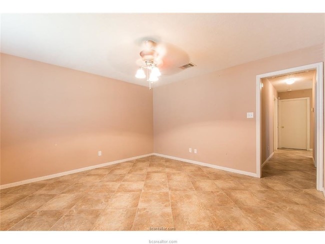 Building Photo - 2602 Symphony Park Dr