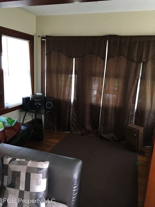 Foto del edificio - 216-216 Cummings St