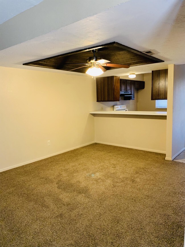 Foto del edificio - 6551 Lyrewood Ln