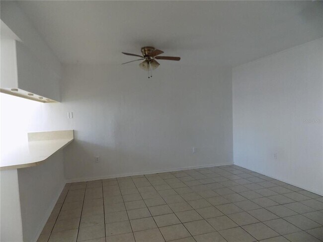 Foto del edificio - 2811 SW Archer Rd