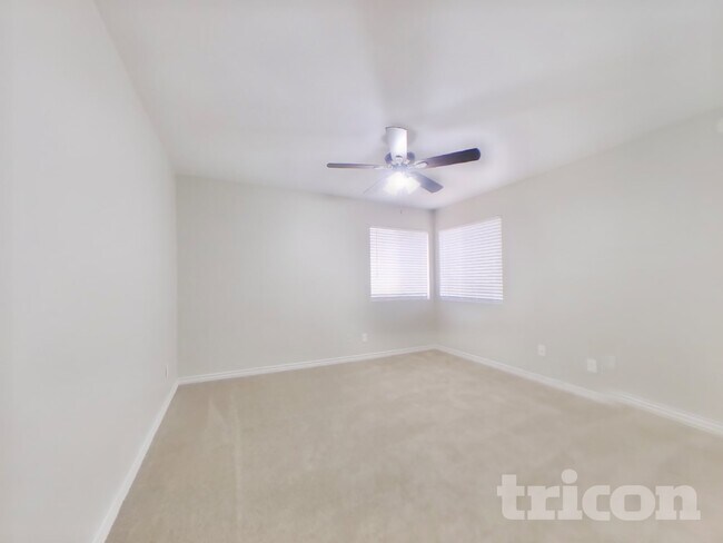 Foto del edificio - 4775 W Morrow Dr