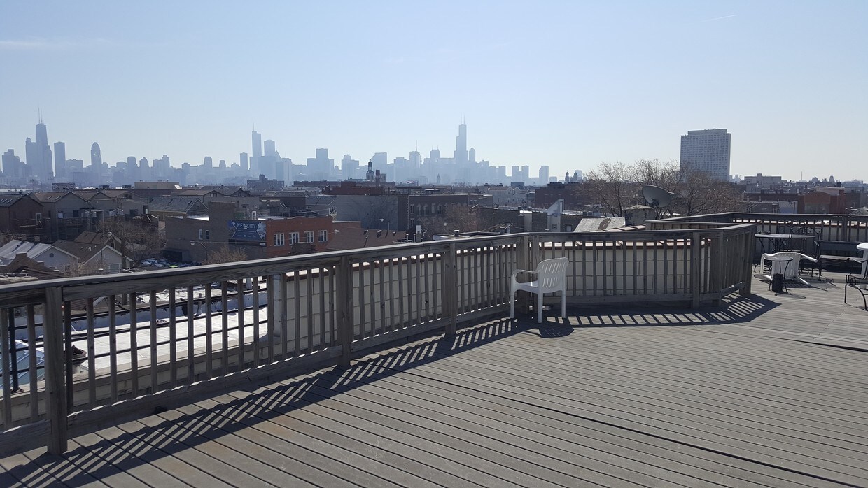 Foto del edificio - 1621-1623 W North Ave