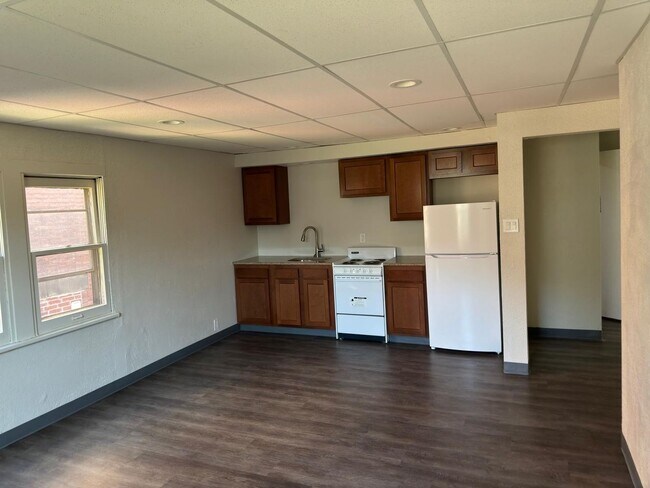 Foto del edificio - 5420 Stanton Ave
