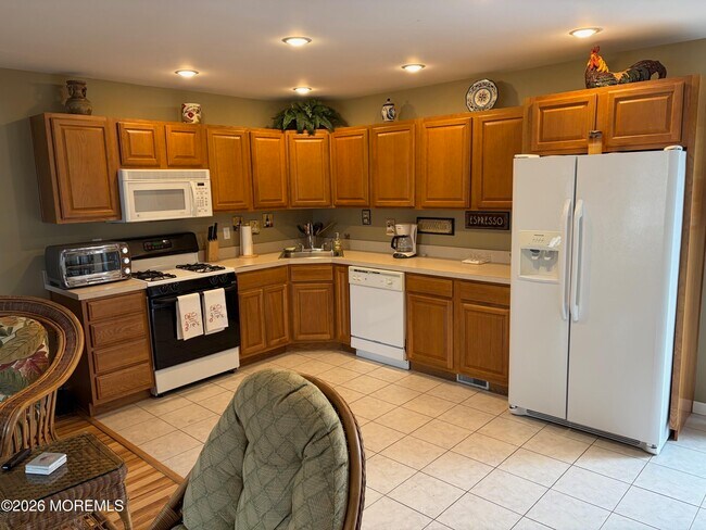 Building Photo - 1615 Boulevard