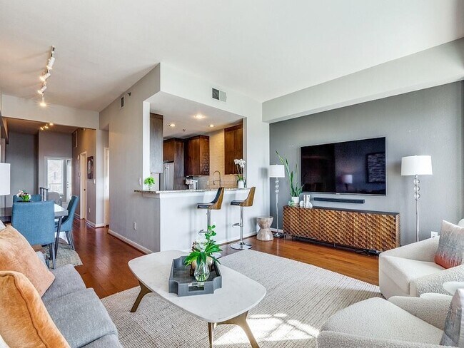 Foto del edificio - 4611 Travis St