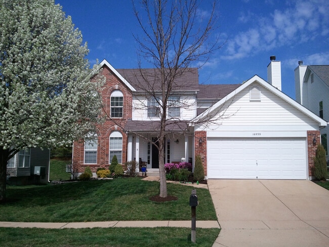 Building Photo - 16939 Hickory Forest Ln
