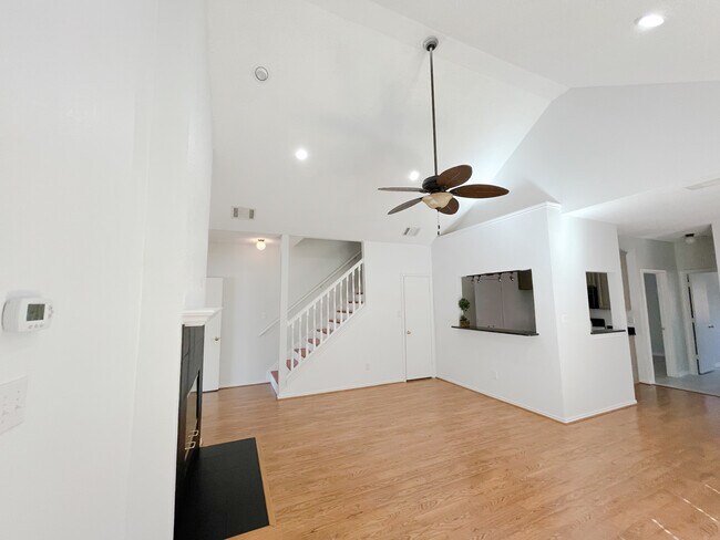 Foto del edificio - 4130 One Pl Ln