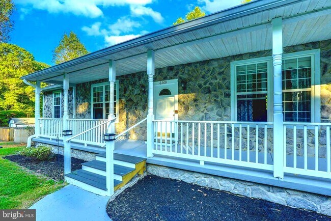 Building Photo - 6200 Ben Creek Rd