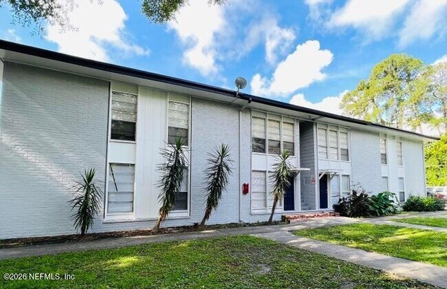 Building Photo - 1124 Woodruff Ave