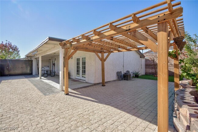 Building Photo - 7728 Seagull Ave