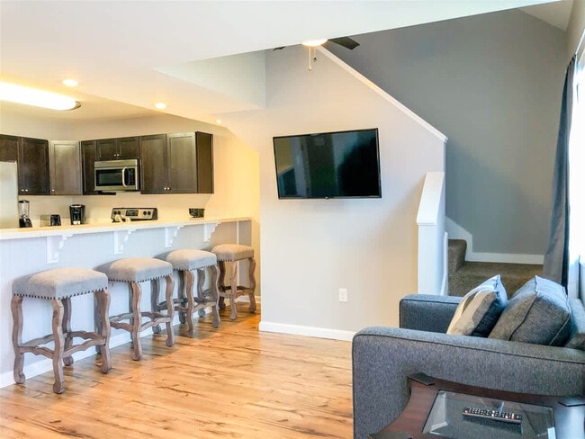 Foto del edificio - 5218 Beach Dr