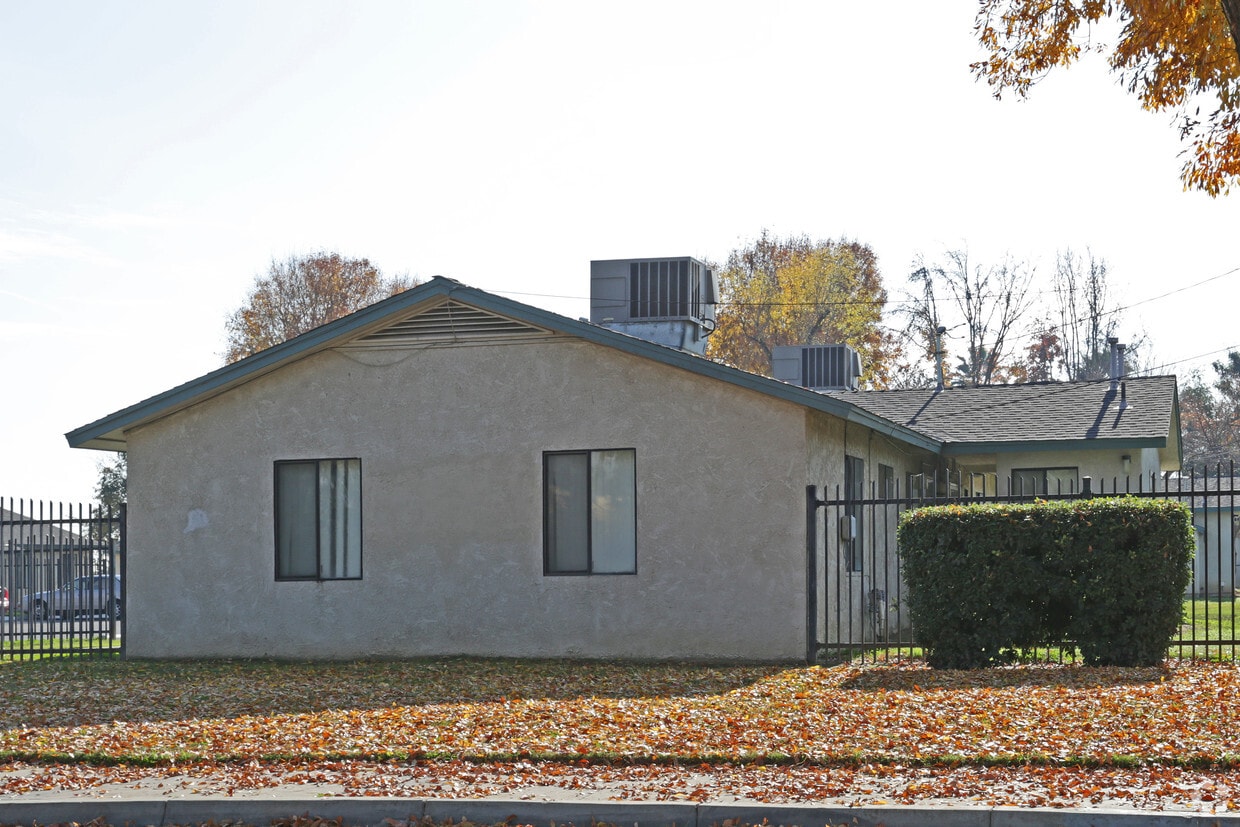 Building Photo - Marcelli Terrace