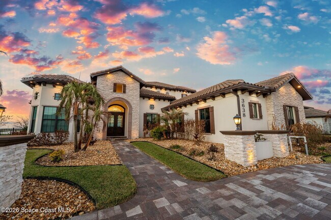Foto del edificio - 3638 Lake Adelaide Pl