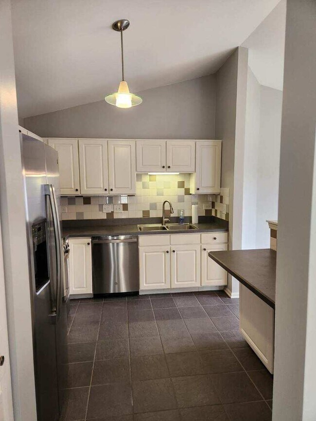 Building Photo - 2779 S Embers Ln