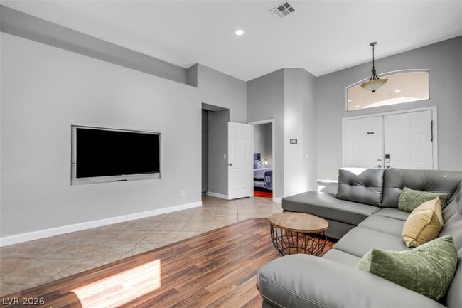 Building Photo - 7855 Windward Rd