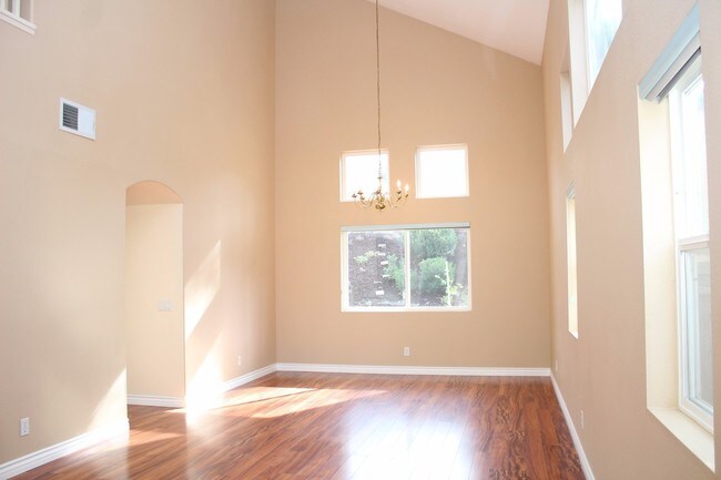 Foto del edificio - 10631 Atwood Ct