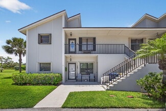 Building Photo - 704 Clubhouse Cir