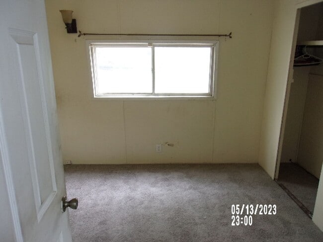 Building Photo - Remodeled 2 bed 1 bath with yard shed
