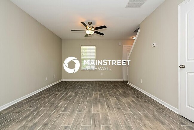 Foto del edificio - 3 Bedroom Pet-Friendly Home in Hampton, GA with Main Street Renewal