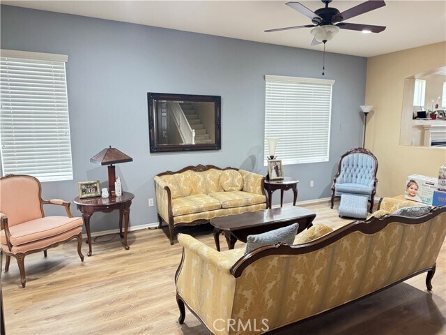Foto del edificio - 6483 Hunter Rd