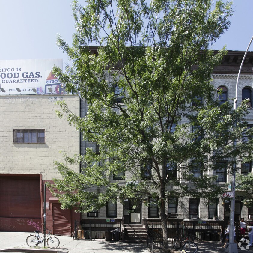 Foto del edificio - 272 45th St