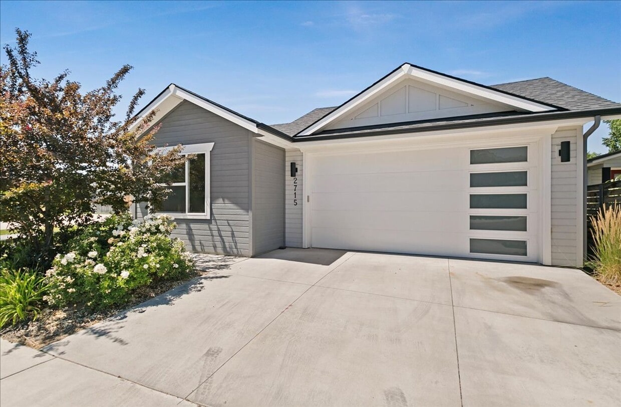 Primary Photo - West Boise Bungalow with Modern Upgrades &...
