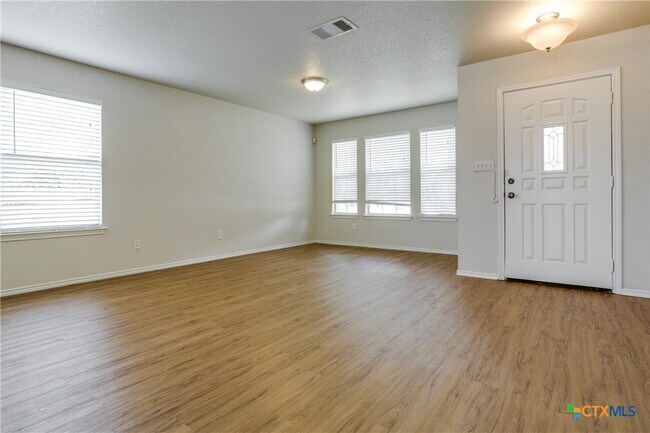 Building Photo - 10542 Manor Creek
