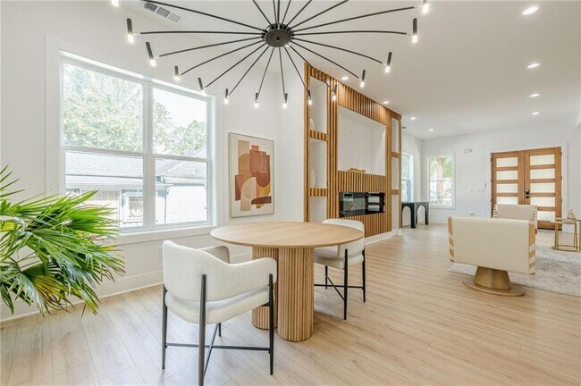 Building Photo - 34 Candler Rd NE