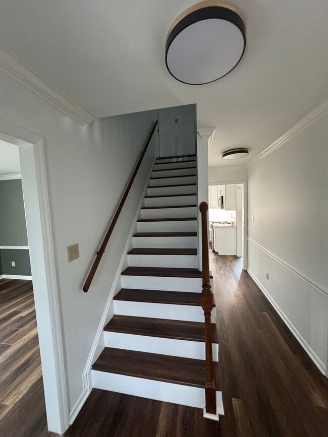 Building Photo - Charming 3BR House in Charlotte