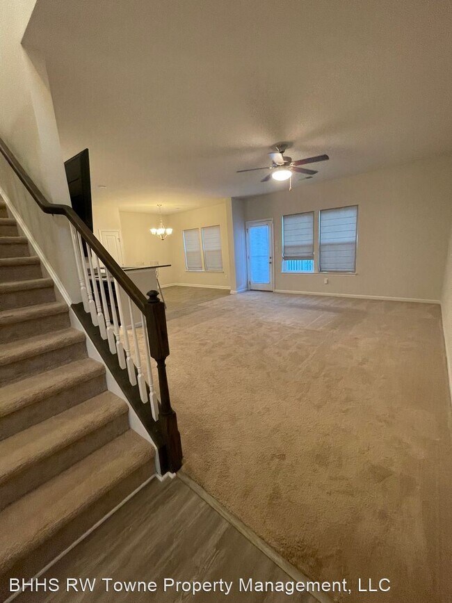 Foto del edificio - 3 br, 2.5 bath House - 5524 Loneleaf Way