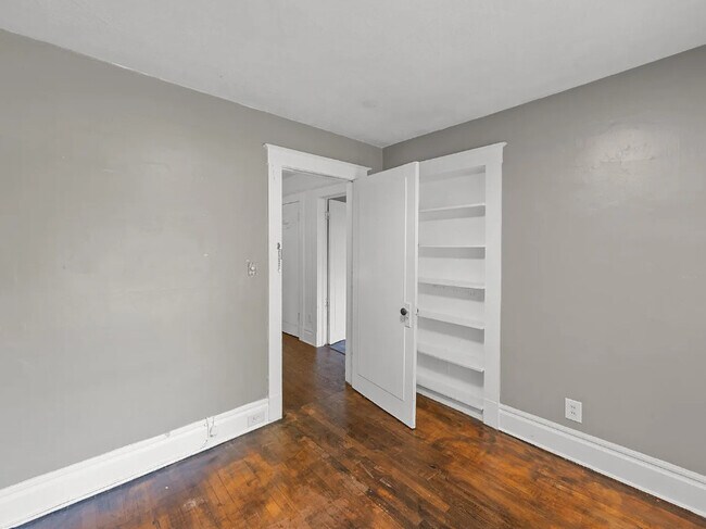 Foto del edificio - 1412 Cambridge Rd